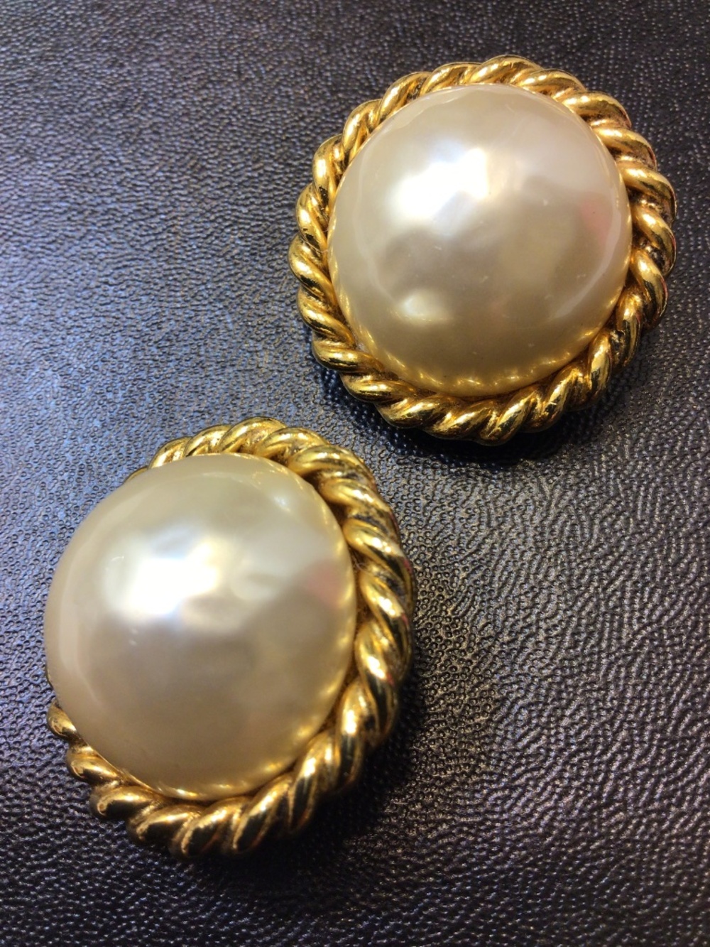 Carolee Signed DESIGNER CLIP-ON Faux Pearl Gold Tone Clip-on Earrings
